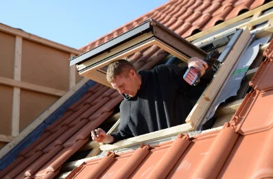 Pose de fenêtres de toit Velux à Cabara